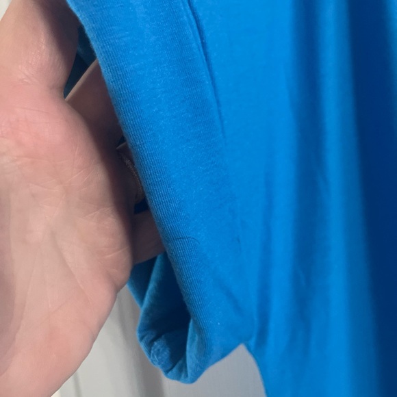 Zenana Outfitters Bright Blue V-Neck Tee - Picture 3 of 8